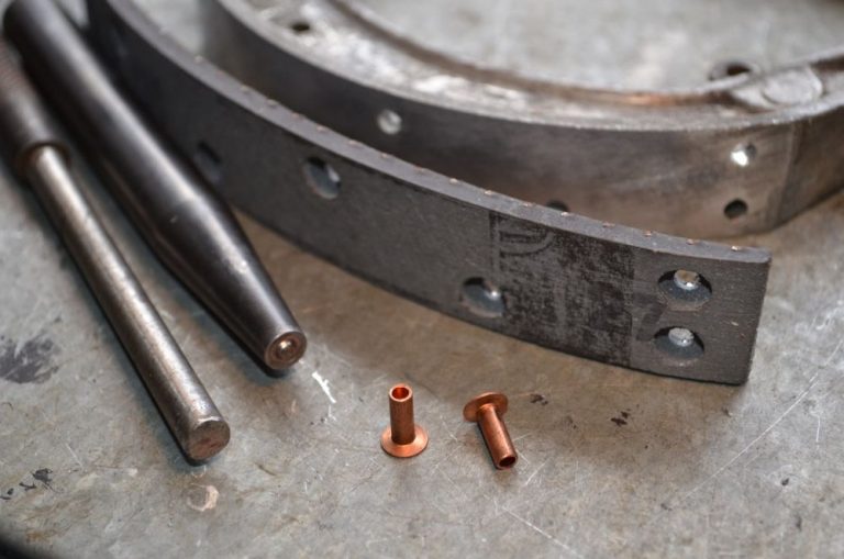 How to Use a Brake Riveting Tool Apel USA